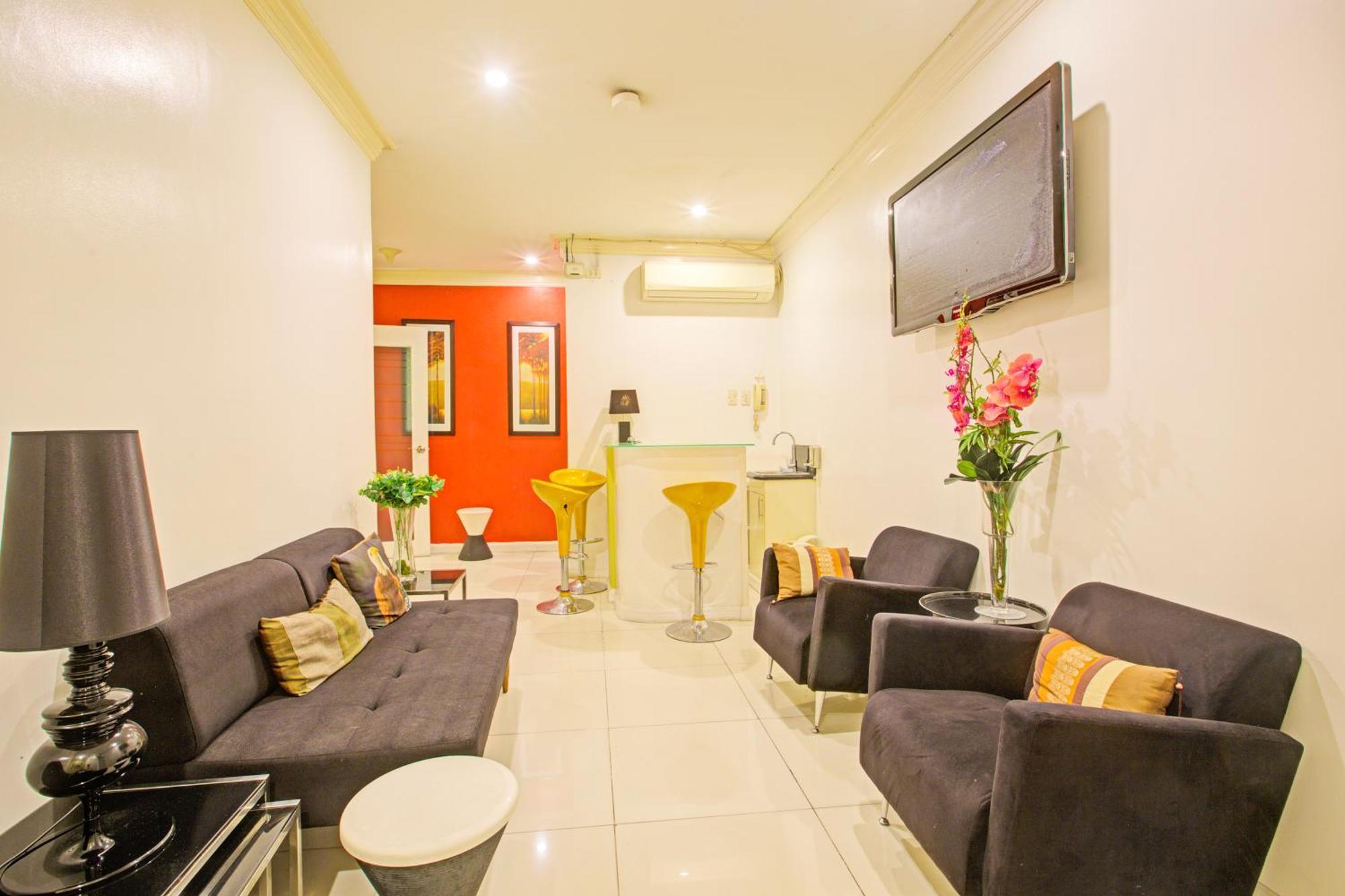 Townhouse Oak Vip Suites, Near Pnr Pasay Evangelista, Makati Manila Makati City Exterior photo