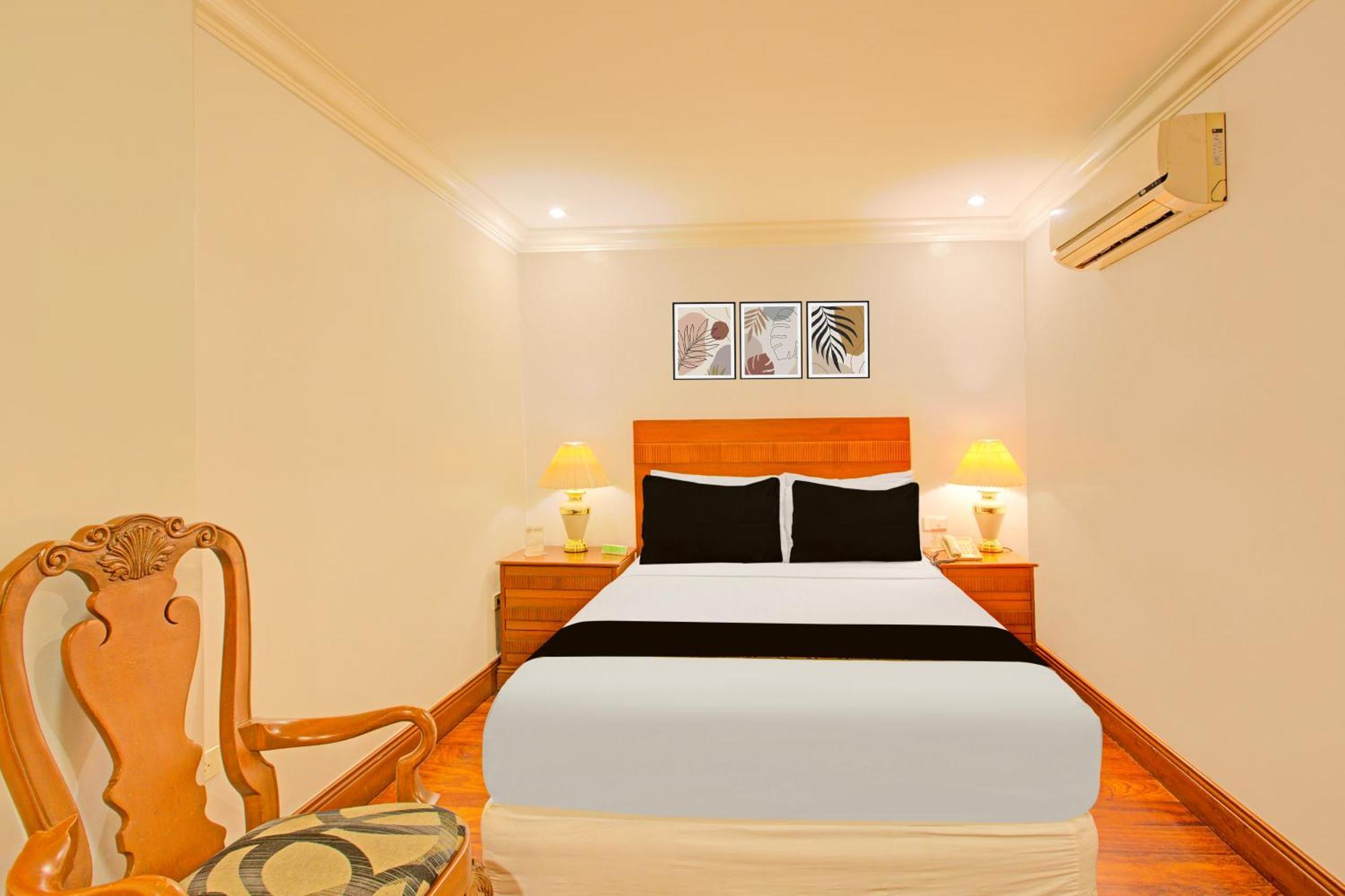 Townhouse Oak Vip Suites, Near Pnr Pasay Evangelista, Makati Manila Makati City Exterior photo